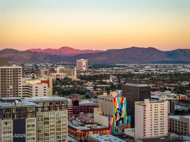 255 Sierra, Reno, Nevada 89501, 2 Bedrooms Bedrooms, ,3 BathroomsBathrooms,Residential,Residential,Sierra,250056131