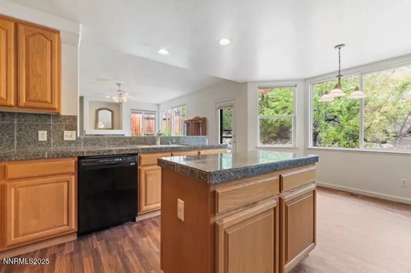 2730 Avenida De Landa, Reno, Nevada 89523, 4 Bedrooms Bedrooms, ,3 BathroomsBathrooms,Residential,Residential,Avenida De Landa,250056134