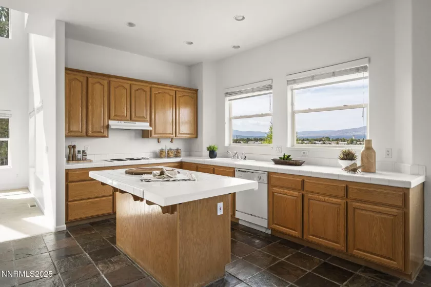 5409 Greenview, Reno, Nevada 89502, 4 Bedrooms Bedrooms, ,3 BathroomsBathrooms,Residential,Residential,Greenview,250056085