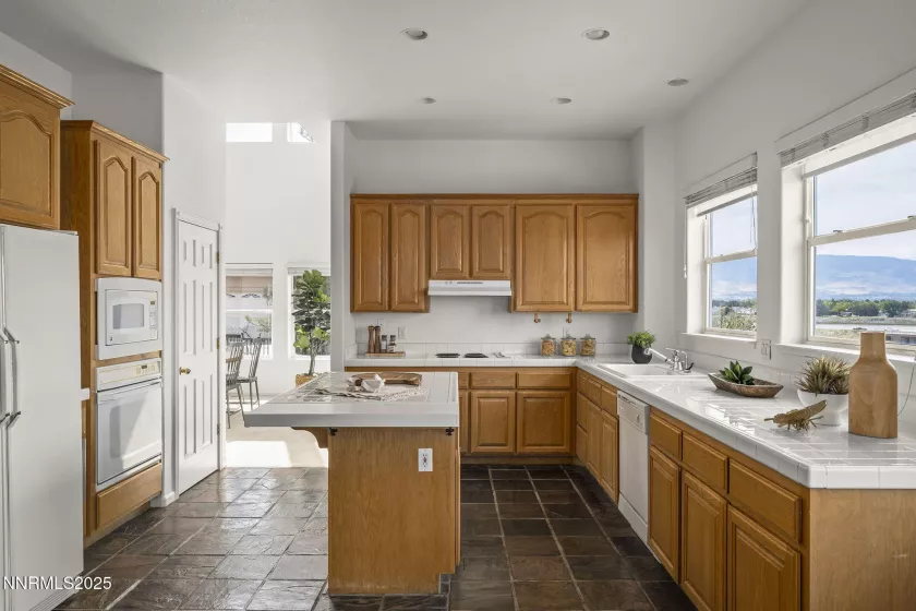 5409 Greenview, Reno, Nevada 89502, 4 Bedrooms Bedrooms, ,3 BathroomsBathrooms,Residential,Residential,Greenview,250056085