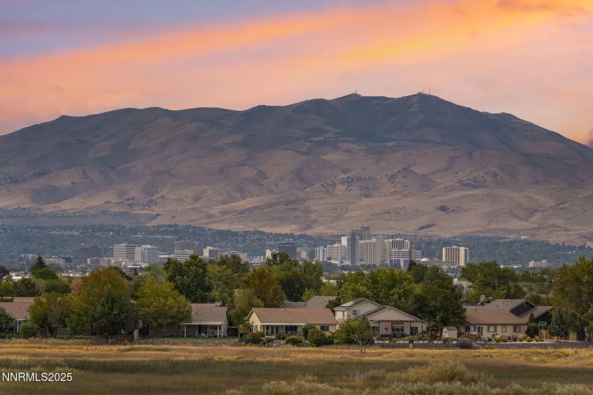 5409 Greenview, Reno, Nevada 89502, 4 Bedrooms Bedrooms, ,3 BathroomsBathrooms,Residential,Residential,Greenview,250056085