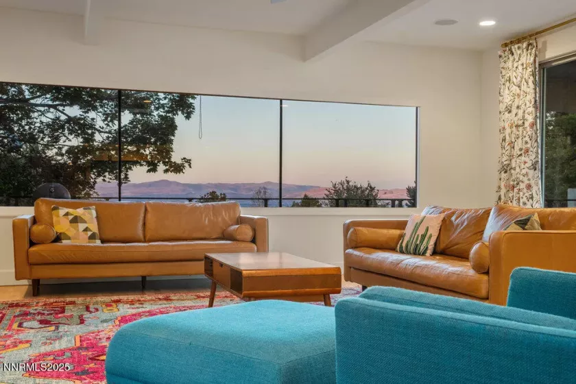 3510 San Mateo, Reno, Nevada 89509, 4 Bedrooms Bedrooms, ,3 BathroomsBathrooms,Residential,Residential,San Mateo,250056086