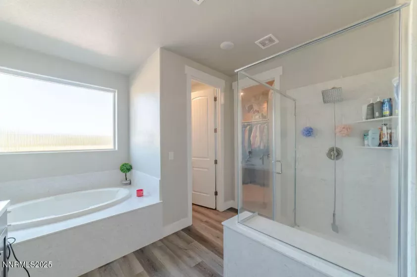 944 Los Alamitos, Minden, Nevada 89423, 4 Bedrooms Bedrooms, ,4 BathroomsBathrooms,Residential,Residential,Los Alamitos,250056135