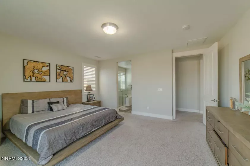 944 Los Alamitos, Minden, Nevada 89423, 4 Bedrooms Bedrooms, ,4 BathroomsBathrooms,Residential,Residential,Los Alamitos,250056135