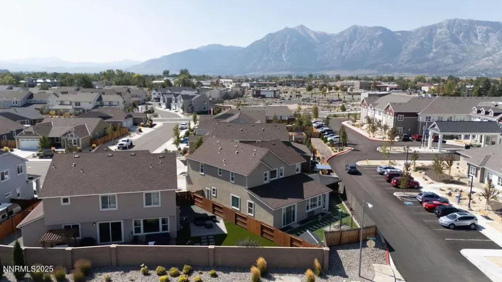 944 Los Alamitos, Minden, Nevada 89423, 4 Bedrooms Bedrooms, ,4 BathroomsBathrooms,Residential,Residential,Los Alamitos,250056135