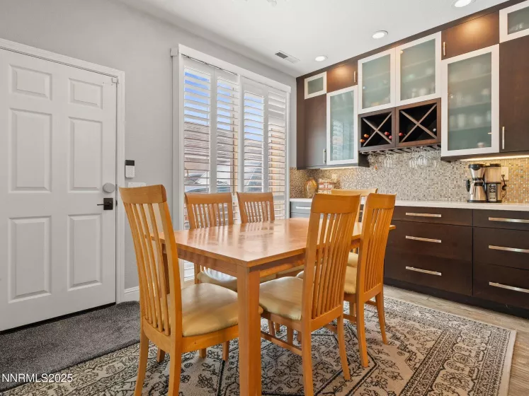 7476 Lorna, Sparks, Nevada 89436, 4 Bedrooms Bedrooms, ,3 BathroomsBathrooms,Residential,Residential,Lorna,250056136