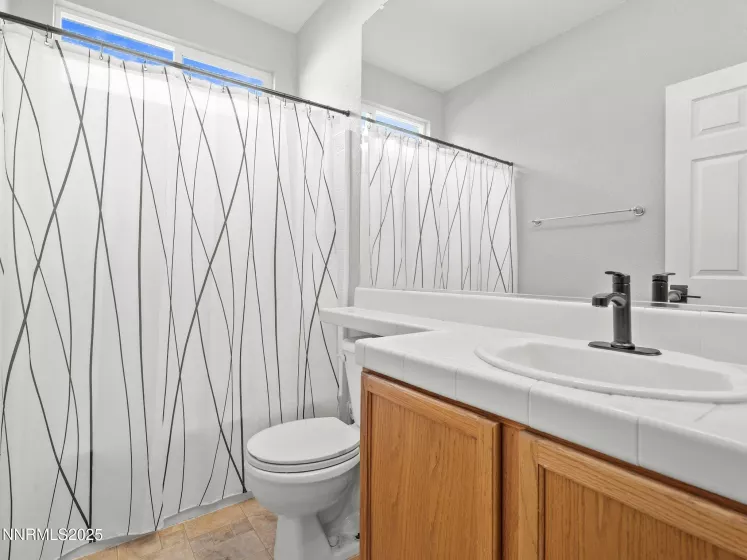 7476 Lorna, Sparks, Nevada 89436, 4 Bedrooms Bedrooms, ,3 BathroomsBathrooms,Residential,Residential,Lorna,250056136