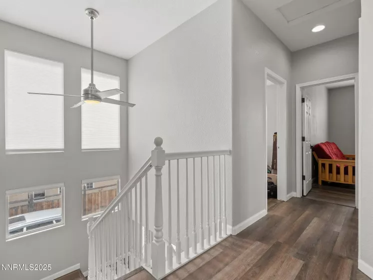 7476 Lorna, Sparks, Nevada 89436, 4 Bedrooms Bedrooms, ,3 BathroomsBathrooms,Residential,Residential,Lorna,250056136