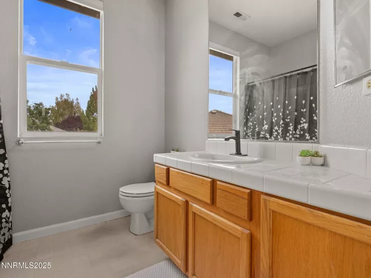 7476 Lorna, Sparks, Nevada 89436, 4 Bedrooms Bedrooms, ,3 BathroomsBathrooms,Residential,Residential,Lorna,250056136