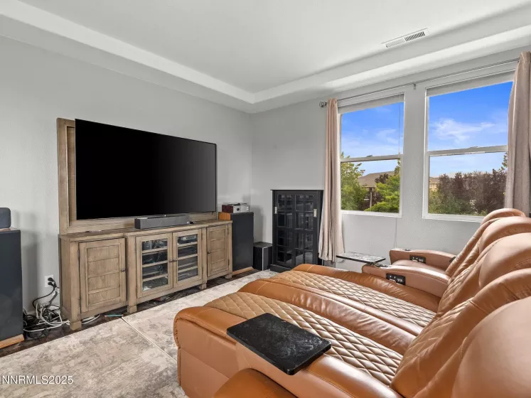 7476 Lorna, Sparks, Nevada 89436, 4 Bedrooms Bedrooms, ,3 BathroomsBathrooms,Residential,Residential,Lorna,250056136