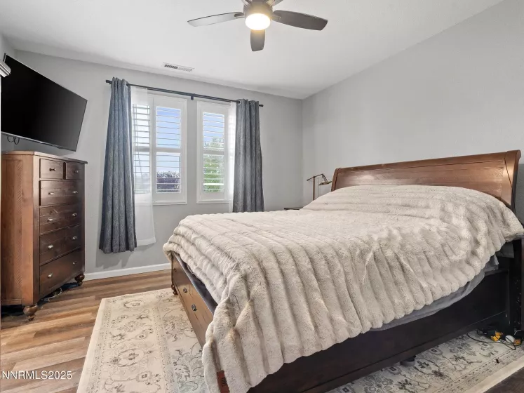 7476 Lorna, Sparks, Nevada 89436, 4 Bedrooms Bedrooms, ,3 BathroomsBathrooms,Residential,Residential,Lorna,250056136