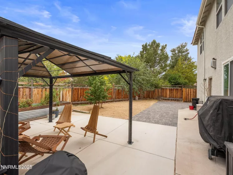 7476 Lorna, Sparks, Nevada 89436, 4 Bedrooms Bedrooms, ,3 BathroomsBathrooms,Residential,Residential,Lorna,250056136