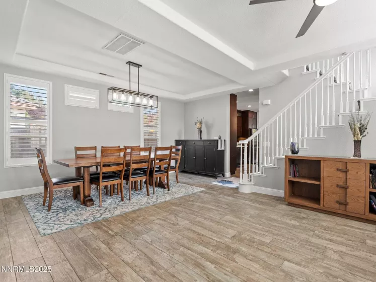 7476 Lorna, Sparks, Nevada 89436, 4 Bedrooms Bedrooms, ,3 BathroomsBathrooms,Residential,Residential,Lorna,250056136