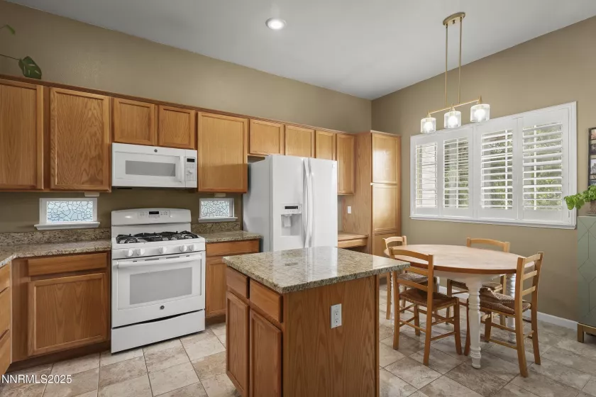 1915 Celestial, Reno, Nevada 89523, 3 Bedrooms Bedrooms, ,2 BathroomsBathrooms,Residential,Residential,Celestial,250056138