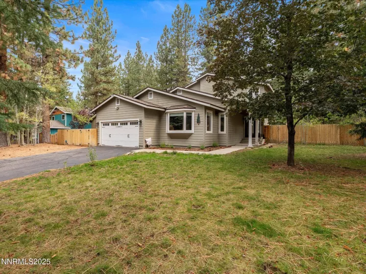 115 Cypress, Stateline, Nevada 89449, 4 Bedrooms Bedrooms, ,2 BathroomsBathrooms,Residential,Residential,Cypress,250056143