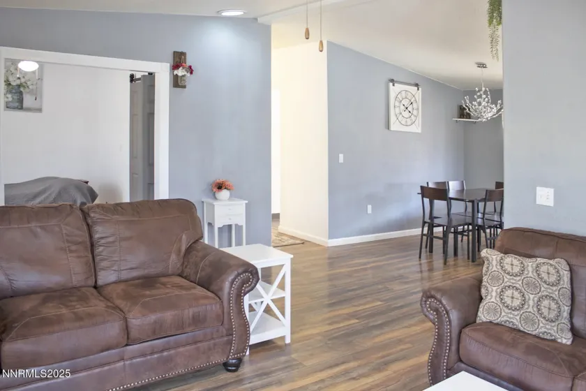 22085 Red Rock, Reno, Nevada 89508, 3 Bedrooms Bedrooms, ,2 BathroomsBathrooms,Residential,Residential,Red Rock,250056156