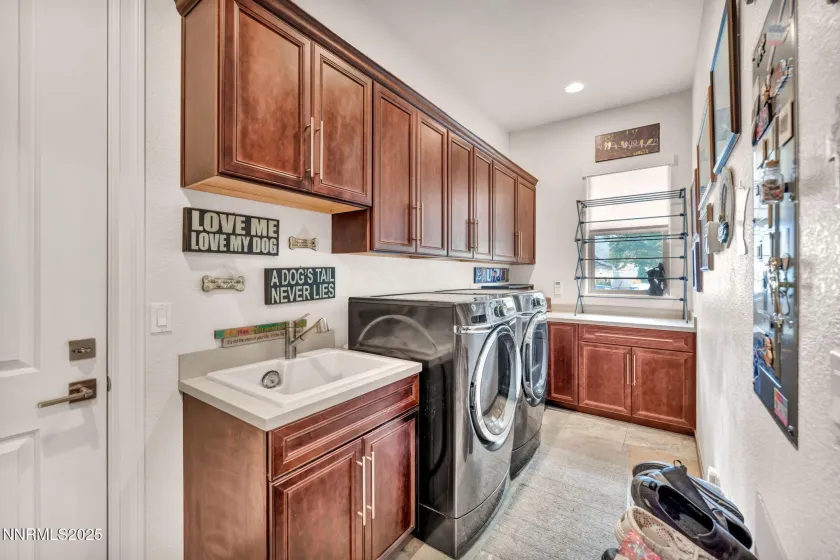 241 Cecina, Dayton, Nevada 89403, 3 Bedrooms Bedrooms, ,3 BathroomsBathrooms,Residential,Residential,Cecina,250056160