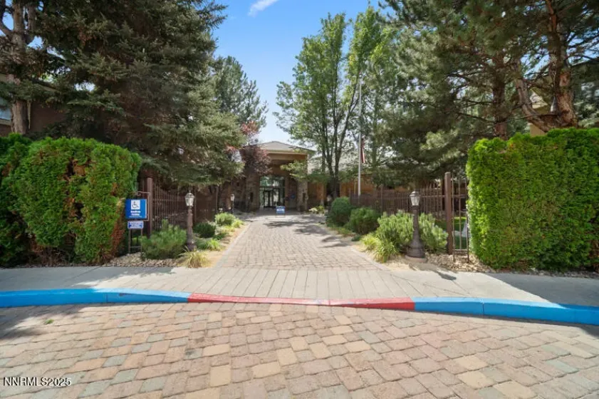 900 South Meadows, Reno, Nevada 89521, 2 Bedrooms Bedrooms, ,2 BathroomsBathrooms,Residential,Residential,South Meadows,250056164