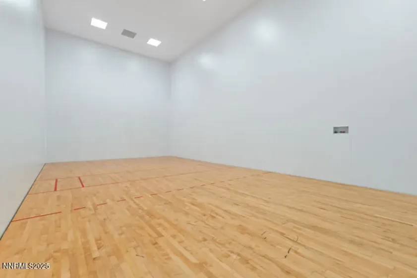 900 South Meadows, Reno, Nevada 89521, 2 Bedrooms Bedrooms, ,2 BathroomsBathrooms,Residential,Residential,South Meadows,250056164