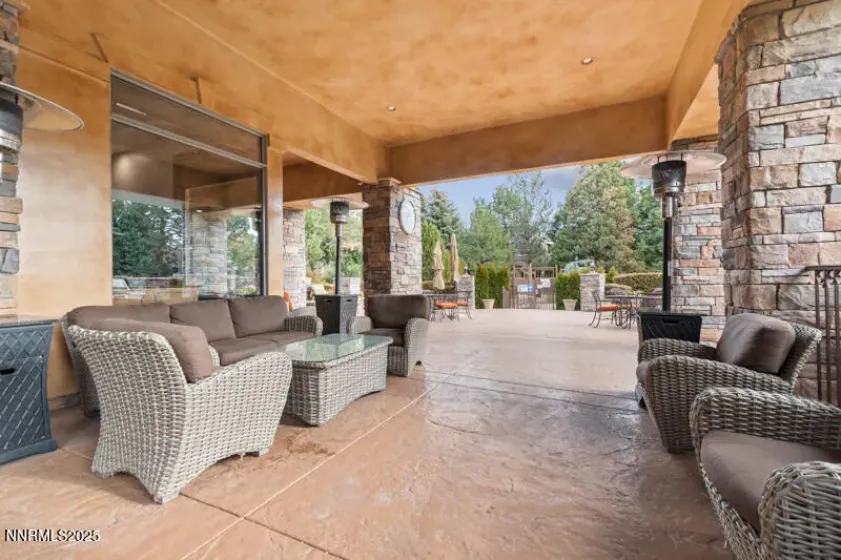 900 South Meadows, Reno, Nevada 89521, 2 Bedrooms Bedrooms, ,2 BathroomsBathrooms,Residential,Residential,South Meadows,250056164