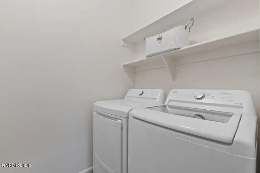 900 South Meadows, Reno, Nevada 89521, 2 Bedrooms Bedrooms, ,2 BathroomsBathrooms,Residential,Residential,South Meadows,250056164