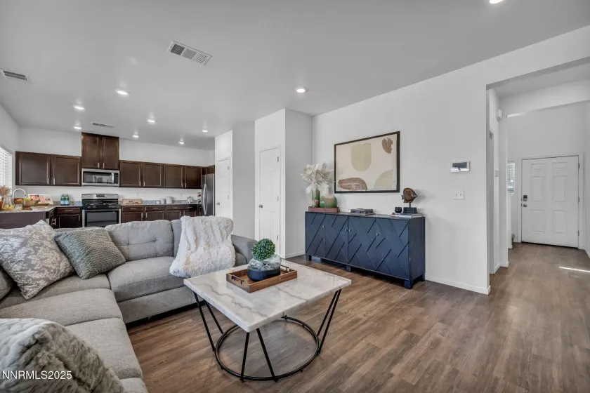 9731 Pelican Pointe, Reno, Nevada 89506, 3 Bedrooms Bedrooms, ,3 BathroomsBathrooms,Residential Lease,Manufactured,Pelican Pointe,250056182