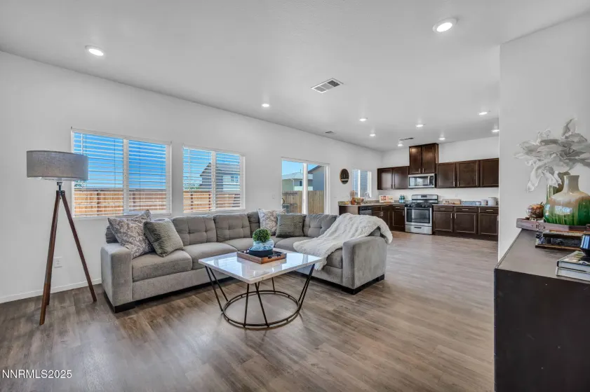 9731 Pelican Pointe, Reno, Nevada 89506, 3 Bedrooms Bedrooms, ,3 BathroomsBathrooms,Residential Lease,Manufactured,Pelican Pointe,250056182