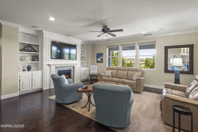 1800 Laurel Ridge, Reno, Nevada 89523, 4 Bedrooms Bedrooms, ,3 BathroomsBathrooms,Residential,Residential,Laurel Ridge,250054123