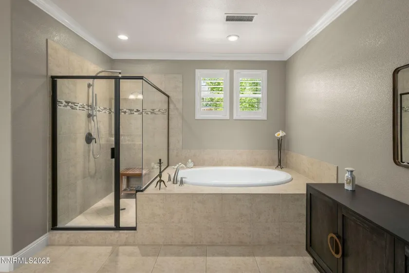 1800 Laurel Ridge, Reno, Nevada 89523, 4 Bedrooms Bedrooms, ,3 BathroomsBathrooms,Residential,Residential,Laurel Ridge,250054123