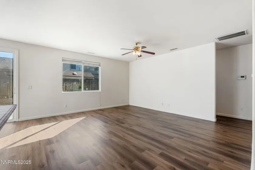 1970 Red Willow, Reno, Nevada 89521, 4 Bedrooms Bedrooms, ,3 BathroomsBathrooms,Residential,Residential,Red Willow,250056218