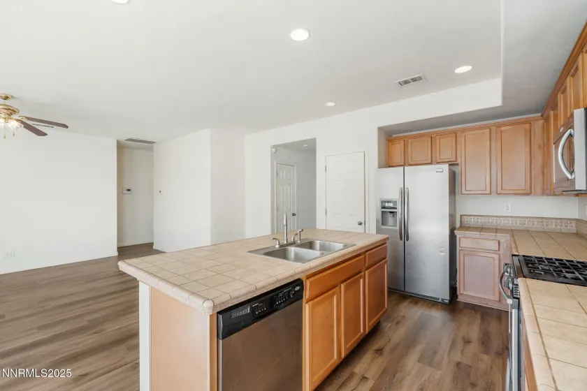 1970 Red Willow, Reno, Nevada 89521, 4 Bedrooms Bedrooms, ,3 BathroomsBathrooms,Residential,Residential,Red Willow,250056218