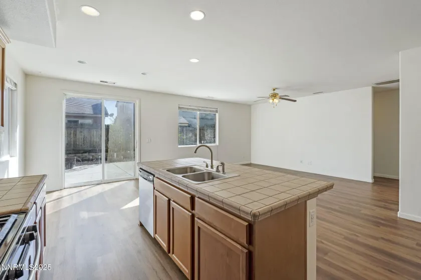 1970 Red Willow, Reno, Nevada 89521, 4 Bedrooms Bedrooms, ,3 BathroomsBathrooms,Residential,Residential,Red Willow,250056218