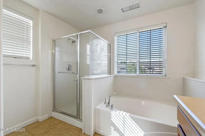 1970 Red Willow, Reno, Nevada 89521, 4 Bedrooms Bedrooms, ,3 BathroomsBathrooms,Residential,Residential,Red Willow,250056218