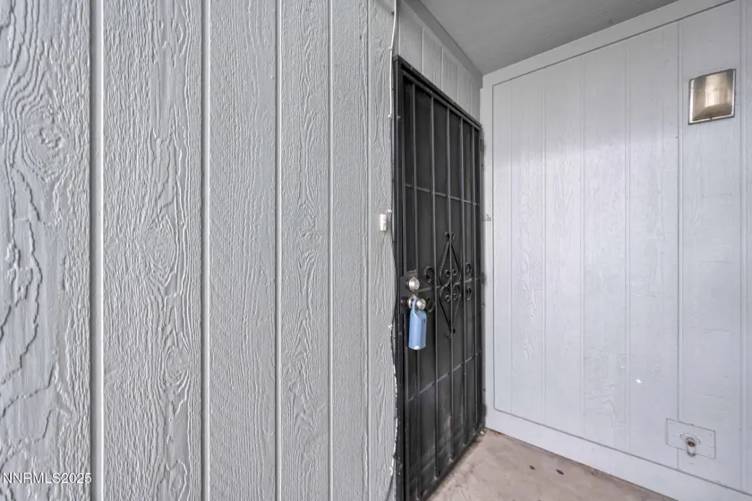 4600 Neil, Reno, Nevada 89502, 2 Bedrooms Bedrooms, ,1 BathroomBathrooms,Residential,Residential,Neil,250056226