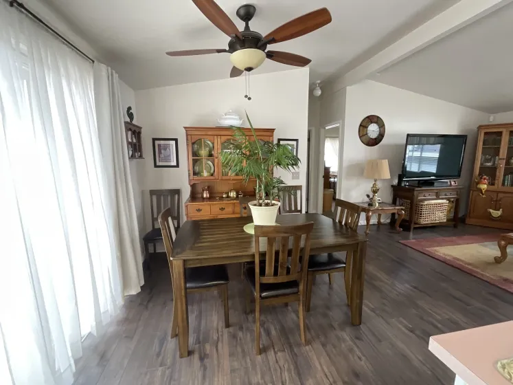 18 Lampshire Dr, Reno, Nevada 89506, 3 Bedrooms Bedrooms, 10 Rooms Rooms,2 BathroomsBathrooms,Manufactured,Residential,Lampshire,250056229