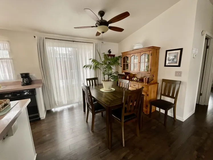 18 Lampshire Dr, Reno, Nevada 89506, 3 Bedrooms Bedrooms, 10 Rooms Rooms,2 BathroomsBathrooms,Manufactured,Residential,Lampshire,250056229