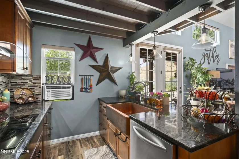 5 Connie, Reno, Nevada 89521, 5 Bedrooms Bedrooms, ,5 BathroomsBathrooms,Residential,Residential,Connie,250052277