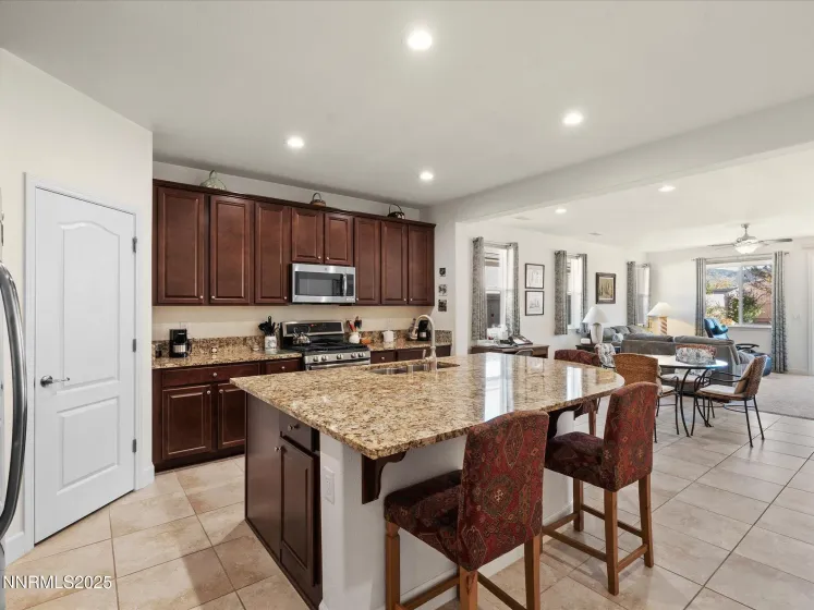 1864 Cholula, Reno, Nevada 89521, 3 Bedrooms Bedrooms, ,2 BathroomsBathrooms,Residential,Residential,Cholula,250056242