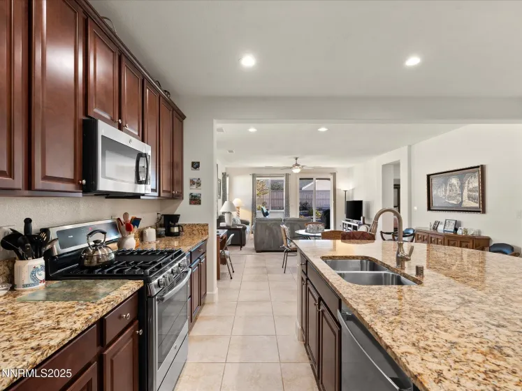 1864 Cholula, Reno, Nevada 89521, 3 Bedrooms Bedrooms, ,2 BathroomsBathrooms,Residential,Residential,Cholula,250056242