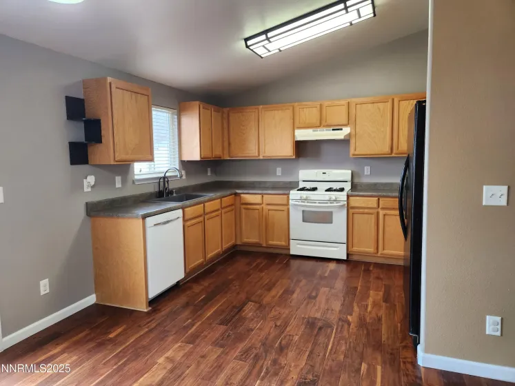 1453 Grey Bluffs, Fernley, Nevada 89408, 3 Bedrooms Bedrooms, ,2 BathroomsBathrooms,Residential,Residential,Grey Bluffs,250056264