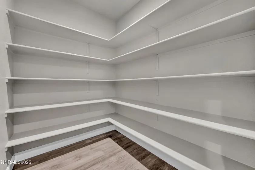 9267 Blue Basin, Reno, Nevada 89521, 5 Bedrooms Bedrooms, ,5 BathroomsBathrooms,Residential,Residential,Blue Basin,250056268