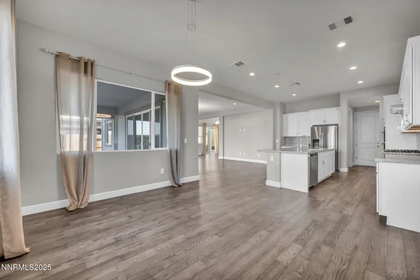 9267 Blue Basin, Reno, Nevada 89521, 5 Bedrooms Bedrooms, ,5 BathroomsBathrooms,Residential,Residential,Blue Basin,250056268