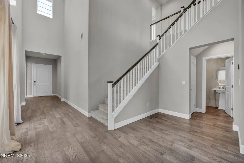 9267 Blue Basin, Reno, Nevada 89521, 5 Bedrooms Bedrooms, ,5 BathroomsBathrooms,Residential,Residential,Blue Basin,250056268