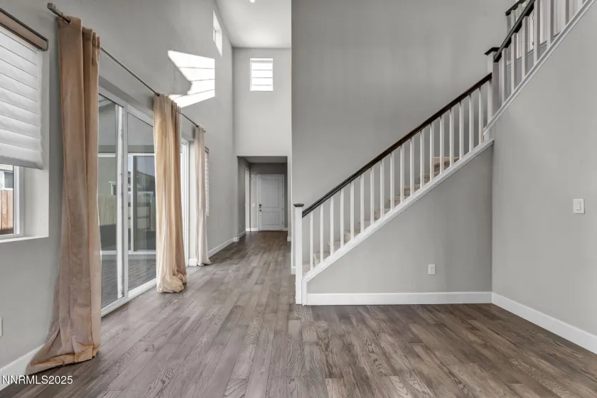 9267 Blue Basin, Reno, Nevada 89521, 5 Bedrooms Bedrooms, ,5 BathroomsBathrooms,Residential,Residential,Blue Basin,250056268