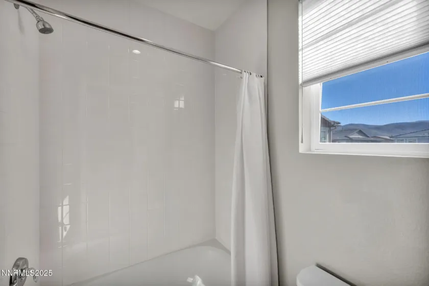 9267 Blue Basin, Reno, Nevada 89521, 5 Bedrooms Bedrooms, ,5 BathroomsBathrooms,Residential,Residential,Blue Basin,250056268