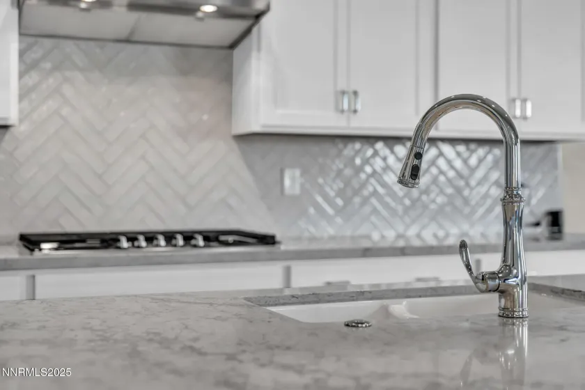 9267 Blue Basin, Reno, Nevada 89521, 5 Bedrooms Bedrooms, ,5 BathroomsBathrooms,Residential,Residential,Blue Basin,250056268