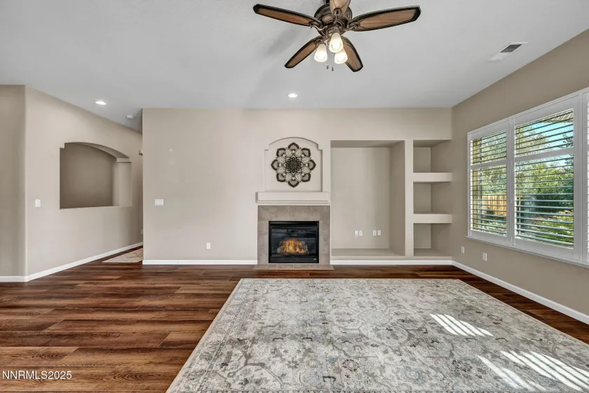 823 Gullane, Dayton, Nevada 89403, 3 Bedrooms Bedrooms, ,2 BathroomsBathrooms,Residential,Residential,Gullane,250056272