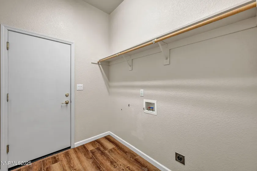 823 Gullane, Dayton, Nevada 89403, 3 Bedrooms Bedrooms, ,2 BathroomsBathrooms,Residential,Residential,Gullane,250056272