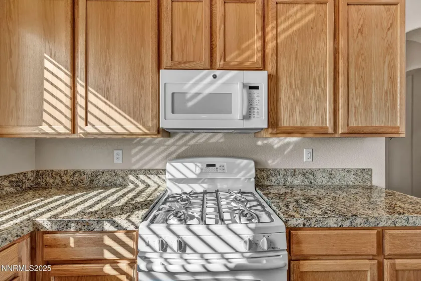 823 Gullane, Dayton, Nevada 89403, 3 Bedrooms Bedrooms, ,2 BathroomsBathrooms,Residential,Residential,Gullane,250056272