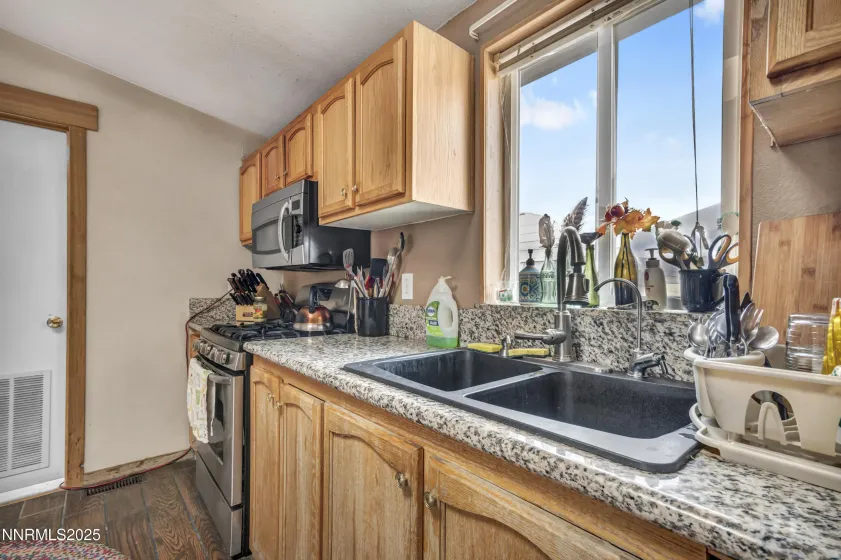 5100 Grey Van, Reno, Nevada 89510, 3 Bedrooms Bedrooms, ,2 BathroomsBathrooms,Residential,Residential,Grey Van,250056274